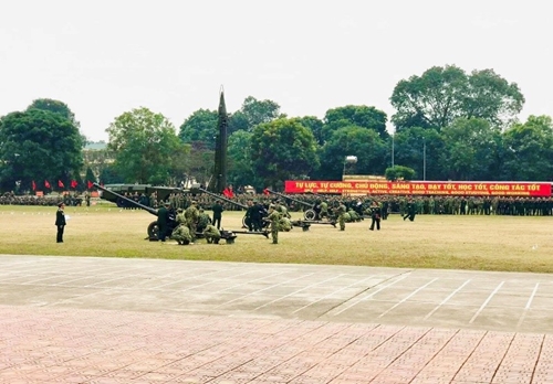 Trường Sĩ quan Pháo binh tổ chức hội thao quân sự